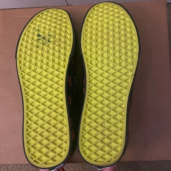 🌀Worn Once!🌀 Vans Limited Edition Nightmare Before Christmas slip ons.W10/M8.5 - Picture 7 of 8